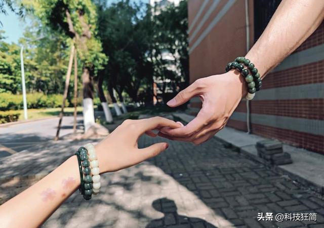 七夕送男朋友什么礼物，七夕送男朋友什么礼物比较好（投其所好才是“误区”）