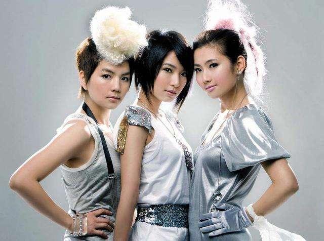 2,she,陪你走过的21年,谁能想到最不被看好的她却过得最幸福