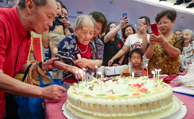 老人生日寿宴图片真实图片