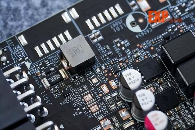 索泰显卡怎么样，索泰显卡能买吗（AMP月白GOC显卡评测）