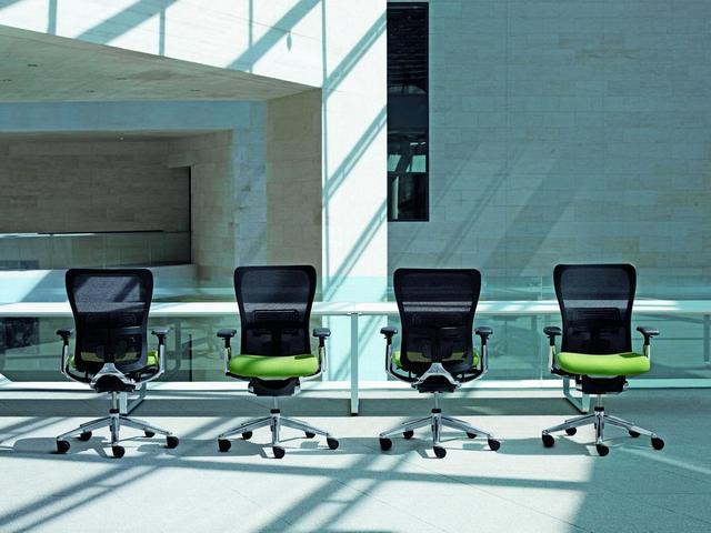 摇椅怎么选择，摇椅怎么选择型号（职员椅怎么选）