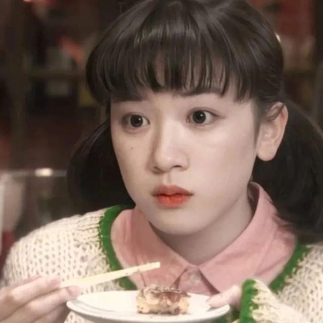 网红头像卡通可爱 美食妹妹，网红头像卡通可爱图片微信（吃东西头像）