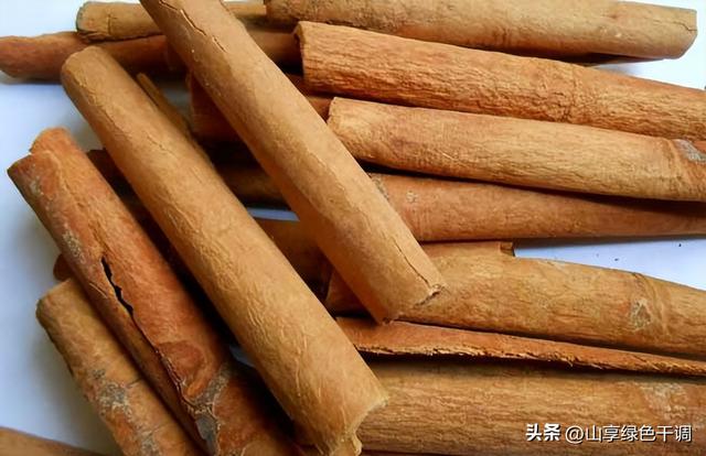 肉桂与桂皮的区别，桂皮和肉桂的区别是什么（桂皮和肉桂不是一种东西）