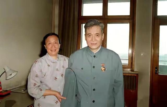 邓稼先夫人的现状，如今94岁仍住在60平米老房子