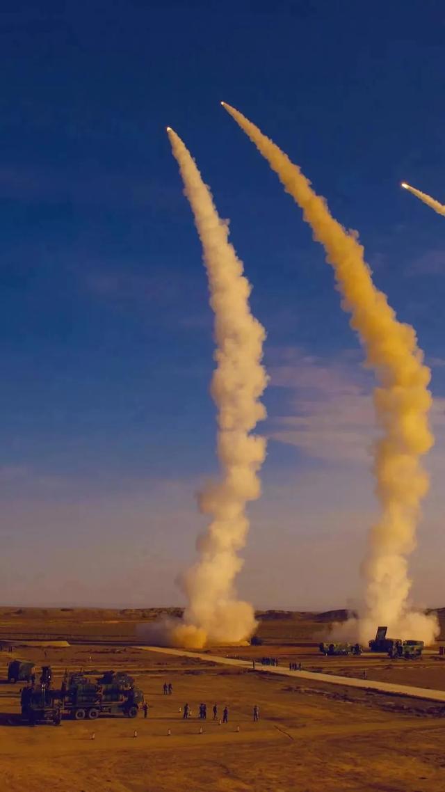 中国人民解放军空军，中国人民解放军空军成立时间（人民空军，生日快乐）