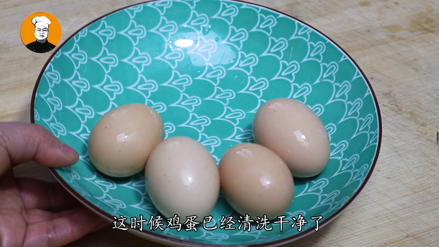 醋泡鸡蛋最正确吃法泡几天，白醋泡鸡蛋（把3个鸡蛋扔进保温杯里）