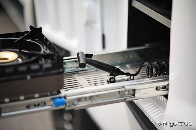 家用代步还能旅行市区能开的房车，兼顾自驾旅行/日常代步