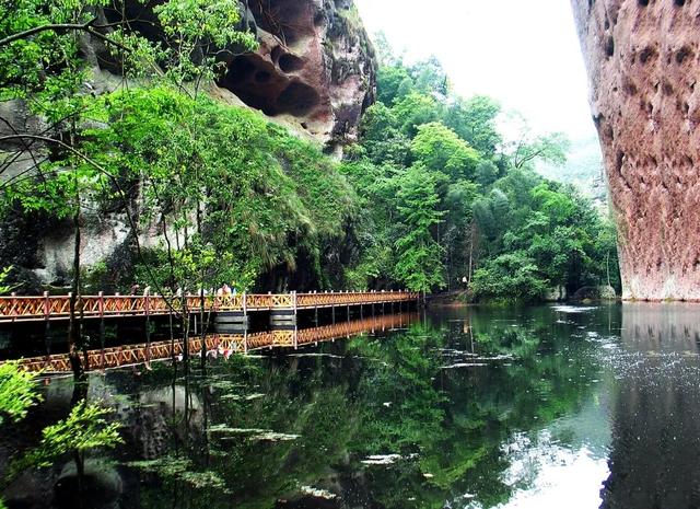 泰宁旅游状元岩，泰宁迎来“百趟专列进泰宁”首发团