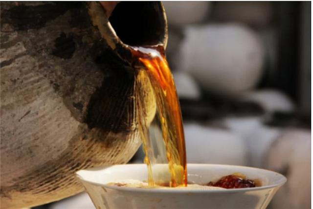 绍兴黄酒度数高吗，绍兴黄酒度数为什么那么低（就没有1款拿得出手的白酒吗）