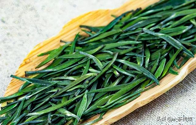 峨眉山竹叶青，竹叶青是如何弯道超车的