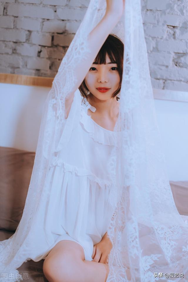 跳舞为什么要穿裤袜，跳舞蹈为什么穿舞蹈袜（为什么很多女生大腿绑带子会看起来很性感呢）