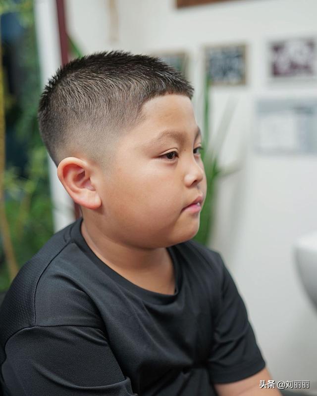 10岁男孩，10岁男孩过生日送什么礼物比较好（小男孩发型这样剪）