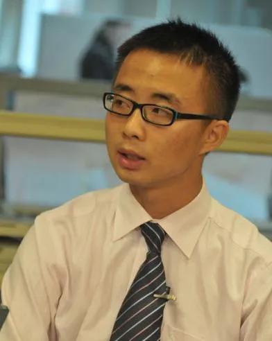 企业家潘文伟的创业故事 ，企业家潘文伟的创业故事视频（200块赚到50万的过程）