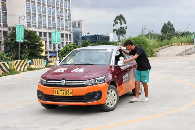 科目4多少分及格，考驾照四个科目各多少分及格（10次约考9次失败）