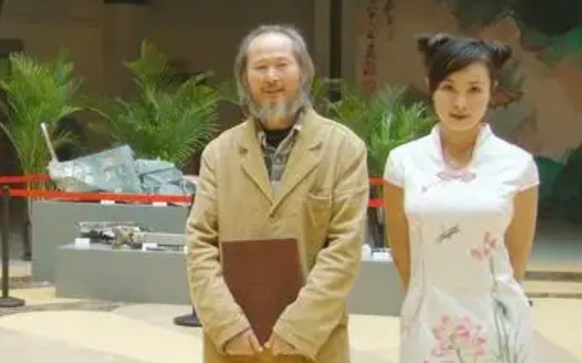 李壮平：拿女儿当人体模特，创作6年一鸣惊人，有人出价1亿也不卖