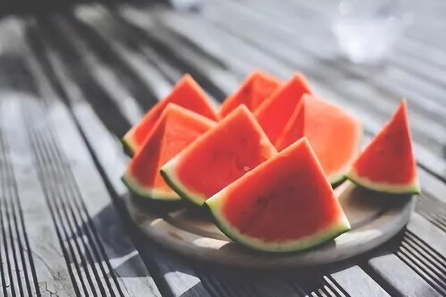 八月好运。，八月好运派送中（愿你和好运扑个满怀图片）