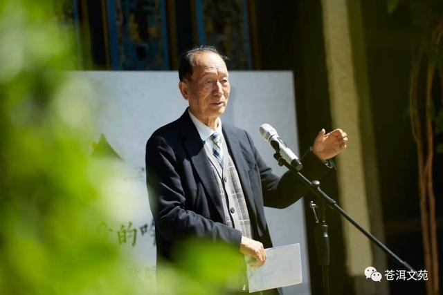 张宇璇（何雨璇），何雨璇的图片（小诗会 ， 这里永远是春天）