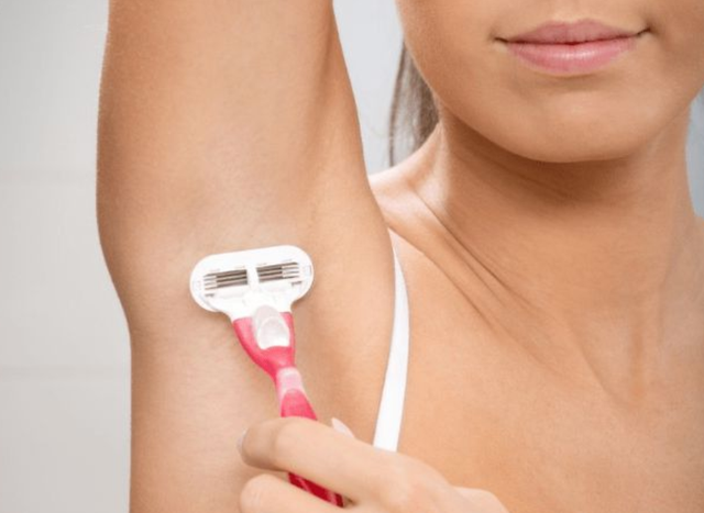 脱毛膏可以脱阴囊毛吗，脱毛膏可以脱阴囊上的毛吗（为什么有些女性体毛旺盛）