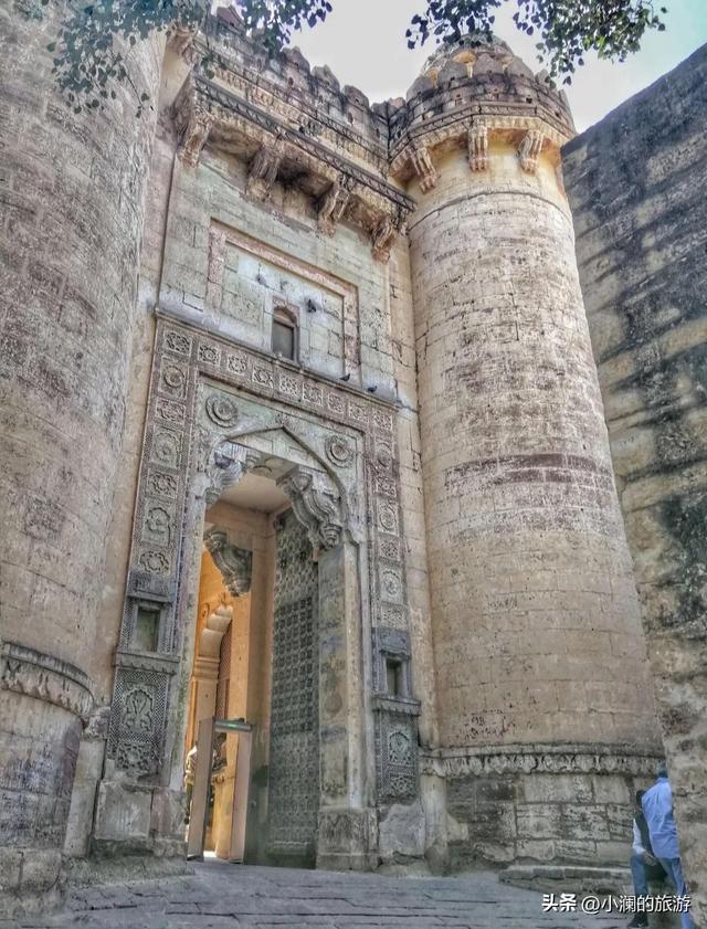 印度有名的现代建筑，能象征印度建筑的特色