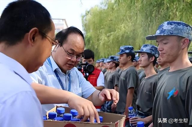 航天职业技术学院，贵州航天职业技术学院2019年招生章程（2022最“甜”的大学-西安航空职业技术学院喊你一起吃瓜啦）