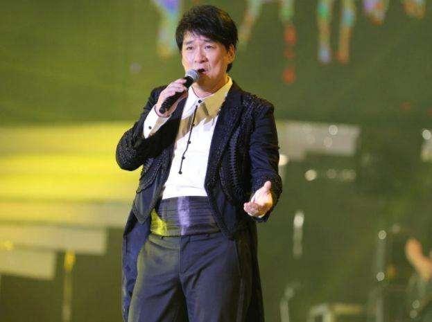 华语乐坛最难翻唱的歌曲，周华健不给自己留余地，林子祥简直封神