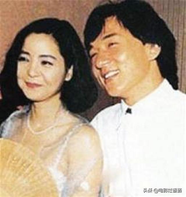 邓丽君简介个人简历，邓丽君简介（是华语乐坛献给世界“最珍贵的礼物”）