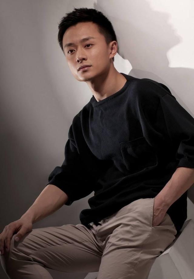 西游记后传灵儿，西游记后传中的灵儿喜欢谁（吴建：饰演“灵儿”一炮而红）