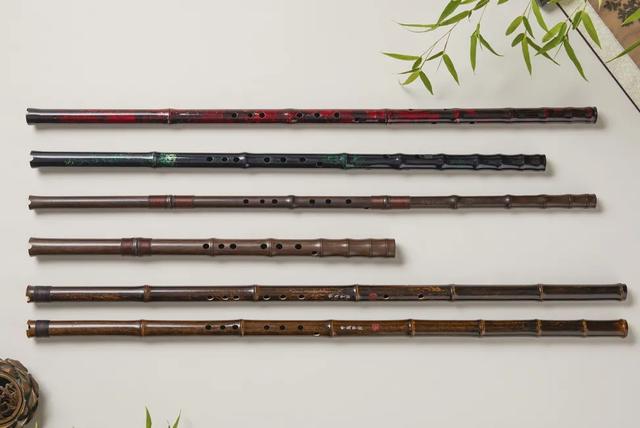 笛子和箫哪个好听，笛子和箫哪个更好听（传统乐器：洞箫）