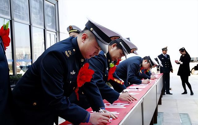当兵几年可以退伍，当兵当几年才能退伍（当2年兵、5年兵、8年兵、12年兵）