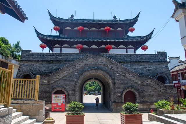 浙江在哪个省哪个城市，浙江在哪里哪个省份哪个市（这座浙江C位城市究竟有多“牛”）