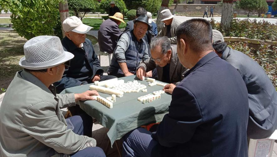 红楼医院（2015年重庆大爷因为家庭纠纷）