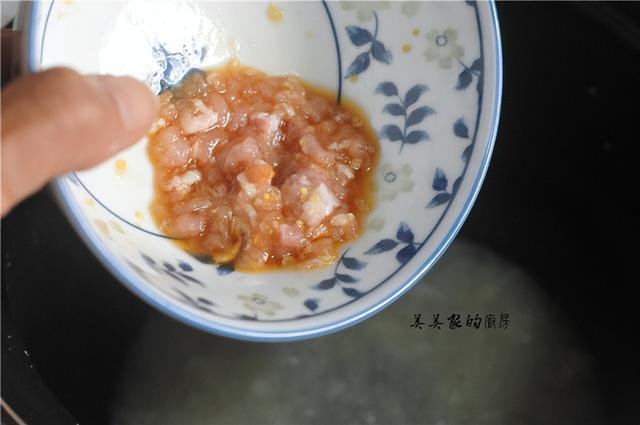 蔬菜粥的制作方法，如何制作蔬菜粥（煮一碗香滑细嫩的粥）