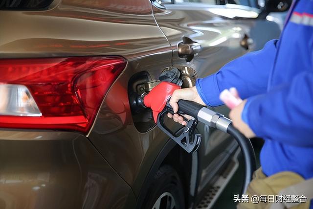 石家庄今日油价92价格表，现在92号汽油多少钱一吨（全国最新92、95汽油）