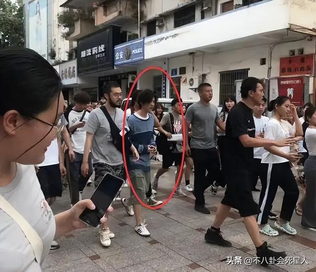 中国男明星排行榜，男明星排行榜2022投票（男明星排行榜）