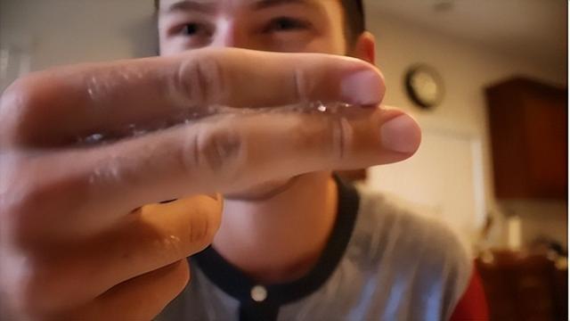 粘鞋子用什么胶水最好，粘鞋子用什么胶水最好 知乎（用国产新出的“电焊胶”）