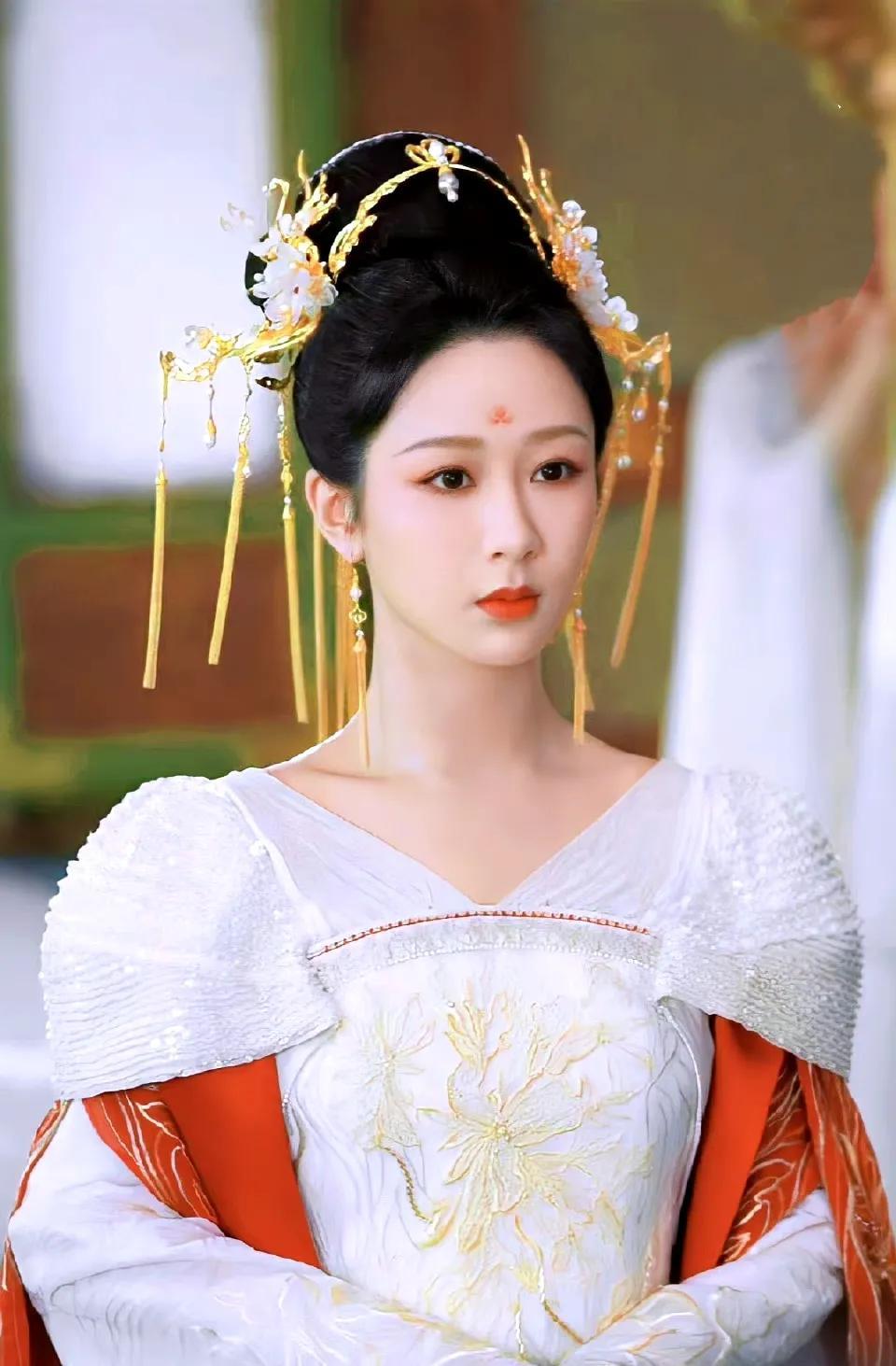 10部待播仙侠剧女主造型,杨幂,赵丽颖红衣惊艳,赵露思蓝衣清纯