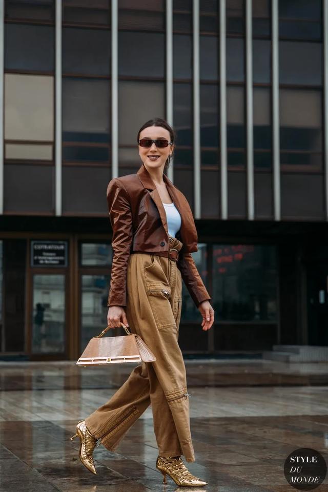 工装裤搭配禁忌,女士工装裤搭配上衣图(工装裤没那么好穿:3个点避雷) 工装裤搭配禁忌,女士工装裤搭配上衣图(工装裤没那么好穿:3个点避雷)