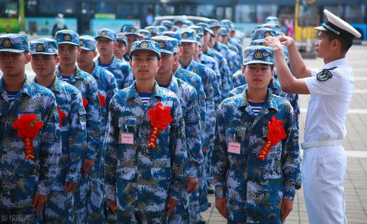 士官学校工资6000（今年23周岁）