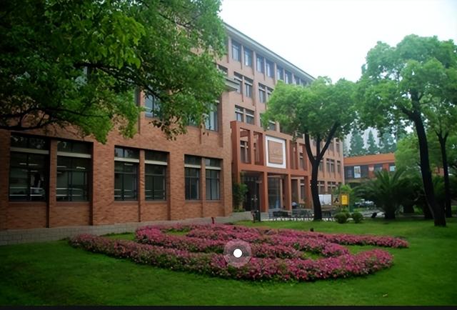 上海师范大学排名，2021上海师范大学排名（上海师范大学始终无缘双一流）