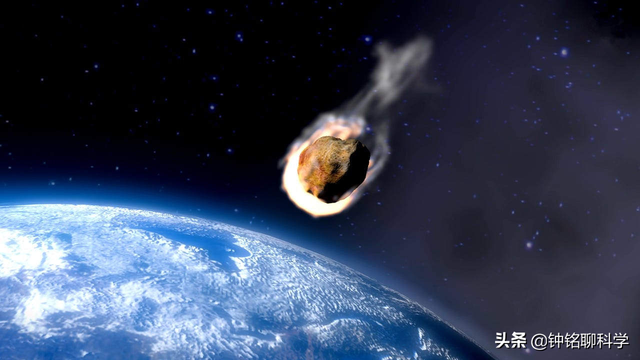 陨石为什么会坠落，陨石为什么会坠落地球而不是太阳（陨石真比黄金值钱吗）