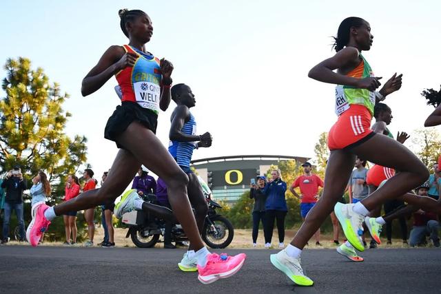 特步为什么穿的人少了，现在穿特步会很LOW吗（比肩耐克阿迪的跑鞋）