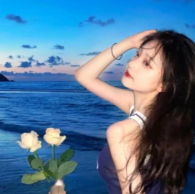 微笑女生头像微信，微笑女生头像（美女微信头像#）