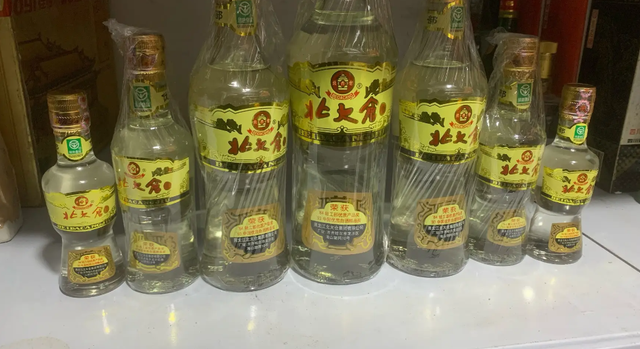 中国白酒品牌排名，中国白酒排名前10名（中国10大酱香型白酒排名）