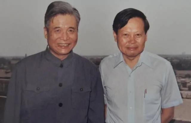 楼天城的人物经历，楼天城的人物经历和结局（他是美国两院院士、世界名校教授）