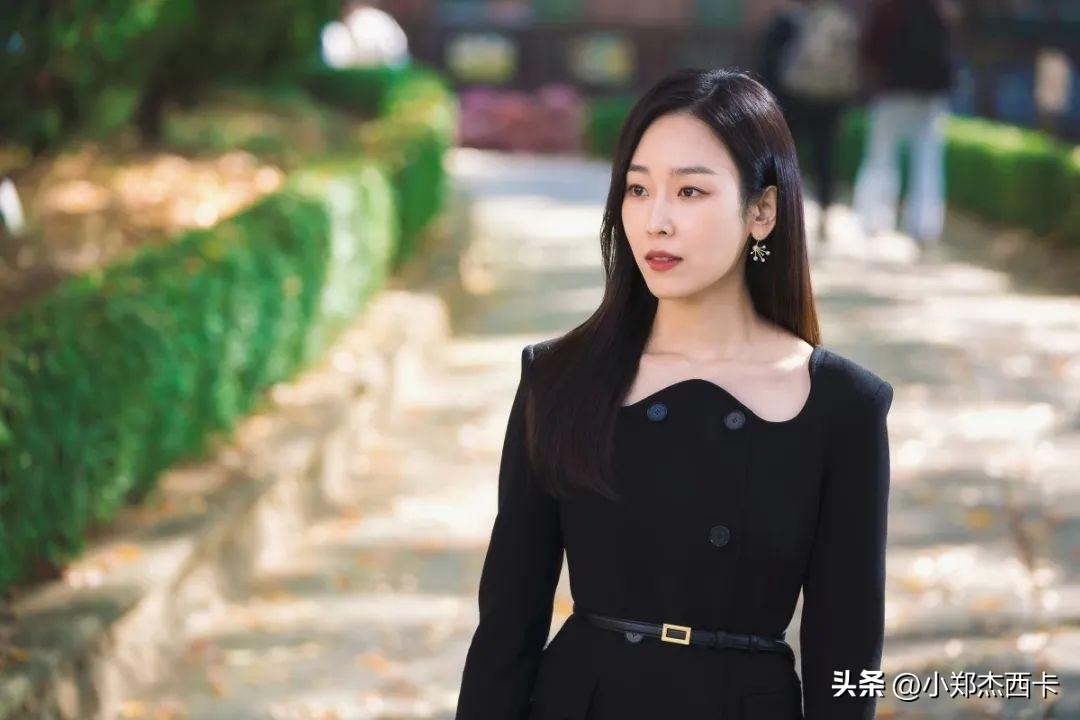 偏职场的女性衣服品牌有哪些，适合亚洲女性的「职场精英风」来了