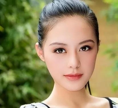 世界上最美的眼睛，世界上最美的眼睛长什么样子（星星般的眼眸里有星辰大海）