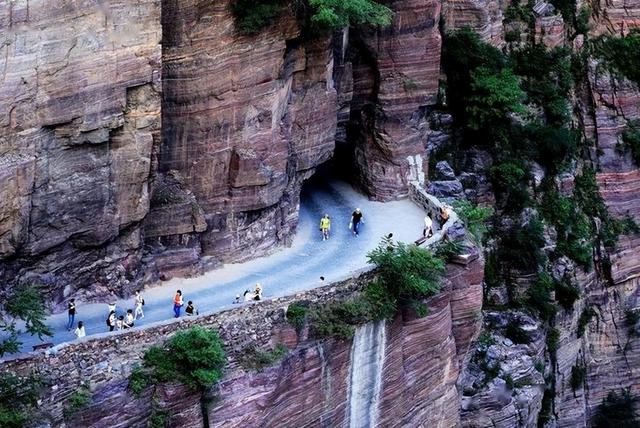 郭亮村挂壁公路，郭亮村旅游挂壁公路（中国最美公路：郭亮挂壁公路）