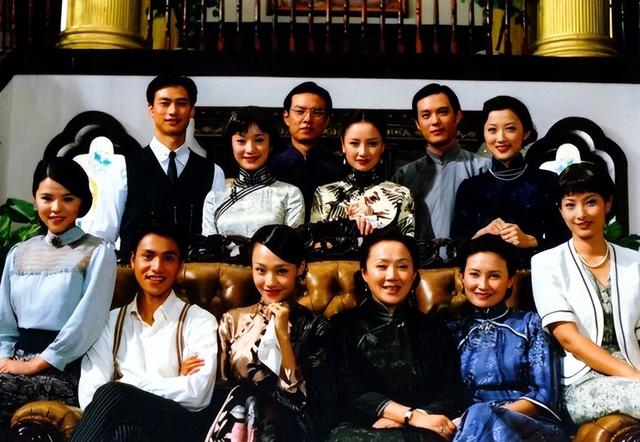 金粉世家大结局，金粉世家结局（《金粉世家》结局凄惨）