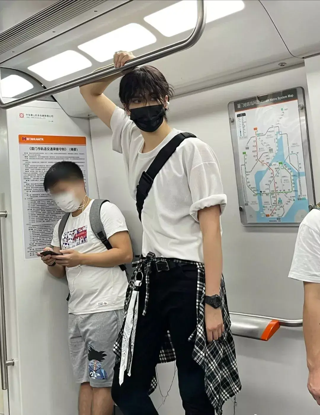 仲尼是谁，仲尼是谁的字（百万网红仲尼被爆出轨多人）