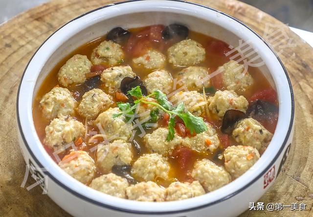 在家做水汆丸子汤，水汆丸子汤的家常做法视频（5道丸子汤做法）